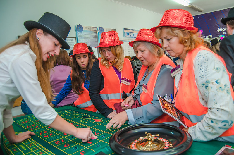 Отметить День строителя в Yaroslavl с Квесторией