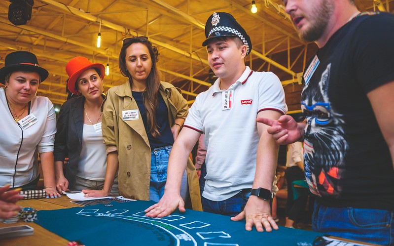 Корпоративные сувениры и подарки на День нефтяника в Yaroslavl